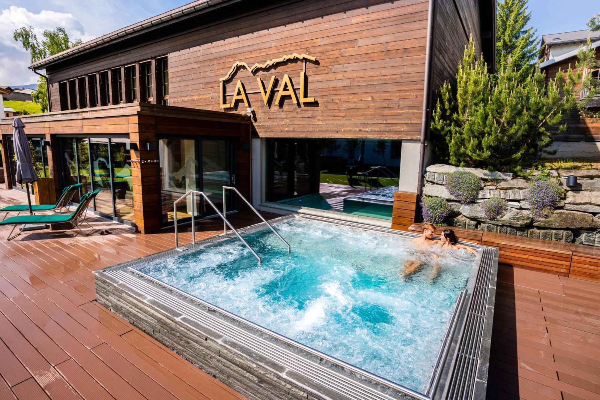 La Val Hotel & Spa Breíl المظهر الخارجي الصورة