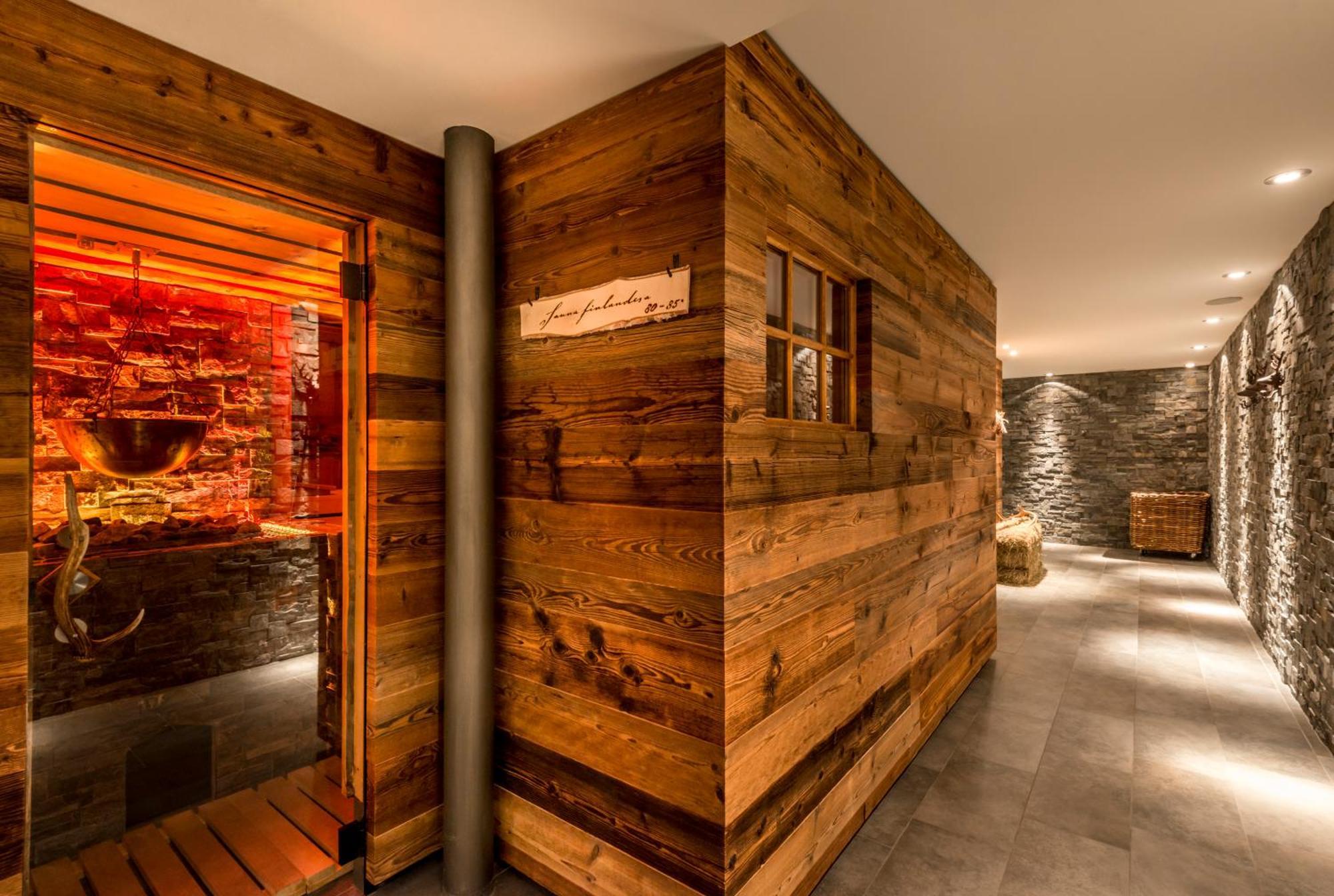 La Val Hotel & Spa Breíl المظهر الخارجي الصورة