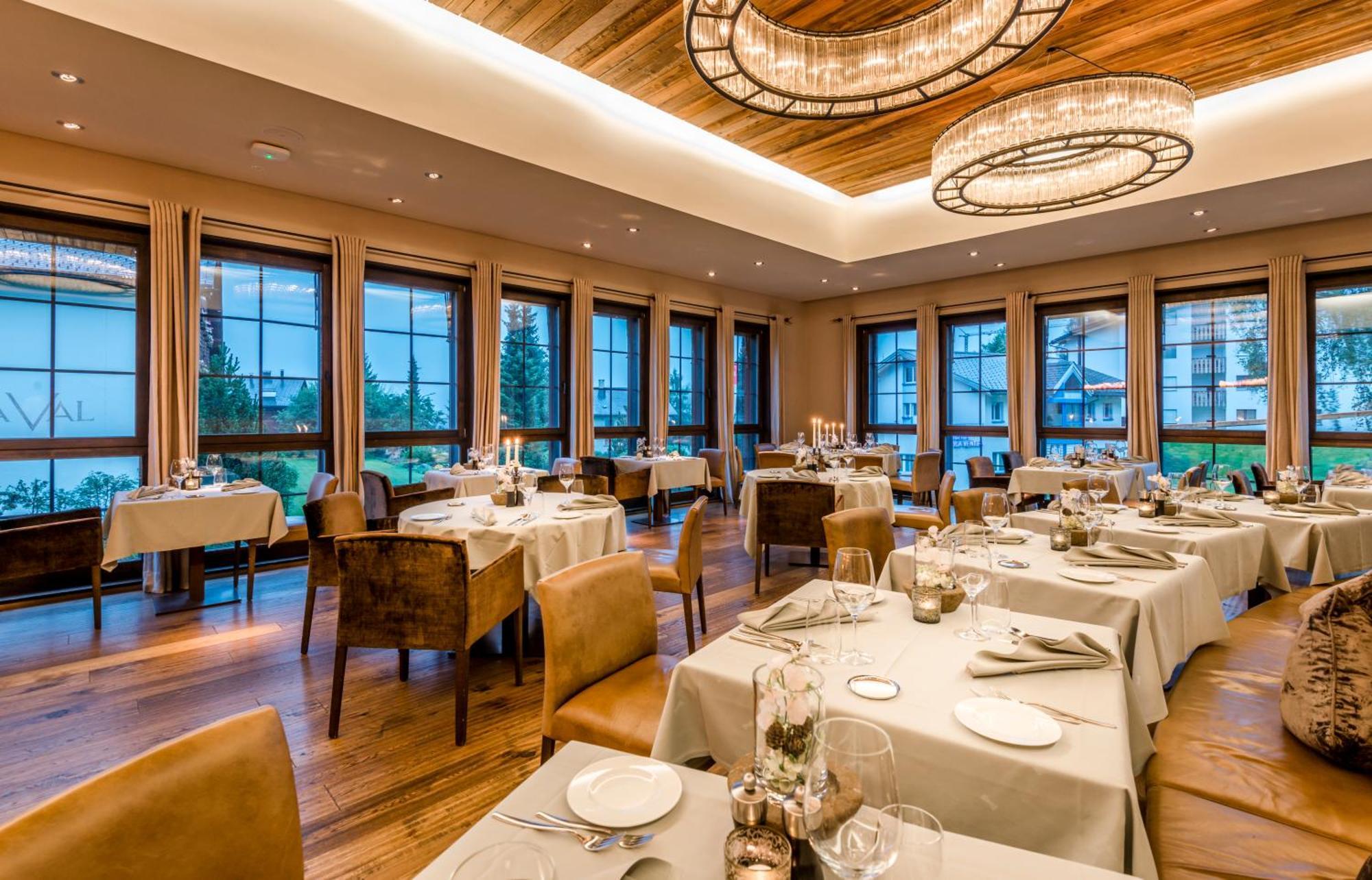 La Val Hotel & Spa Breíl المظهر الخارجي الصورة
